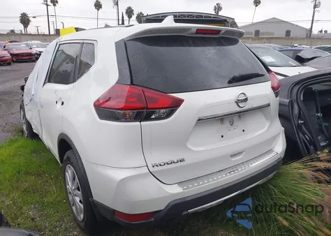 2018 Nissan Rogue S z USA, uszkodzony, nr VIN 5N1AT2MT2JC773107